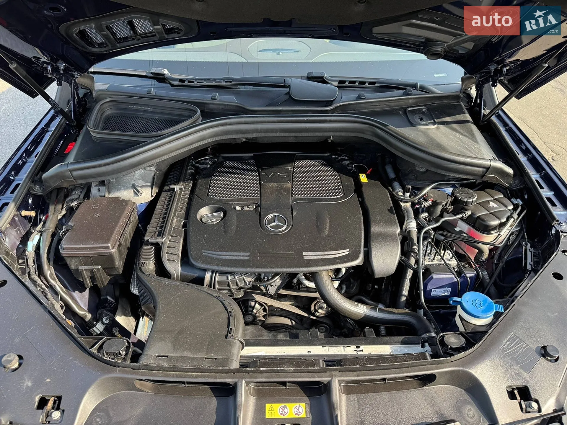 2017 Mercedes-Benz GLE - мініатюра 32