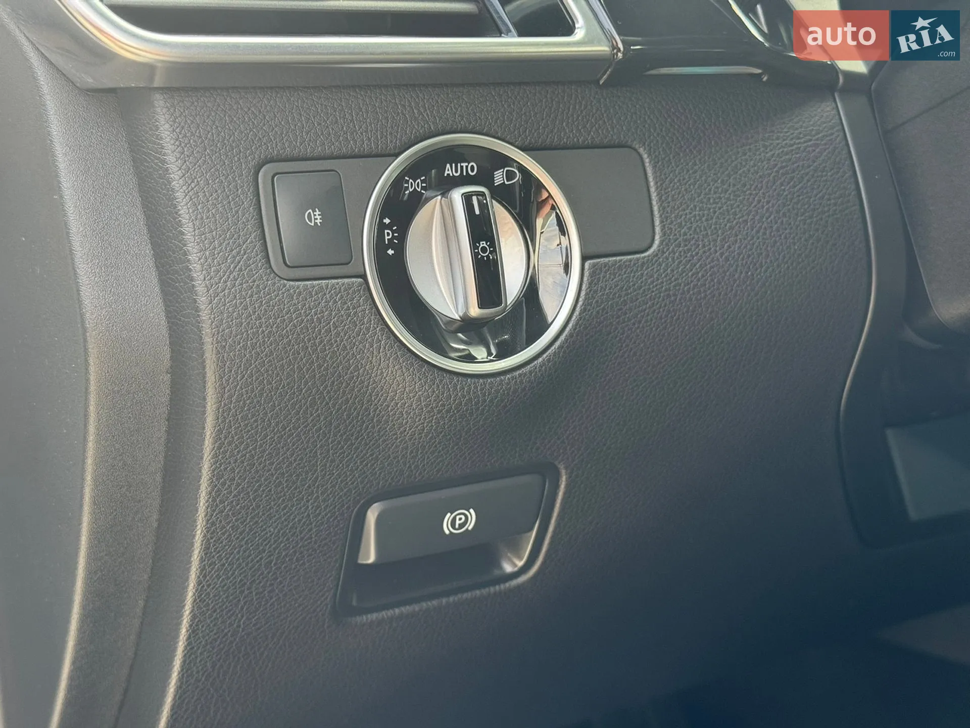 2018 Mercedes-Benz GLE - мініатюра 28