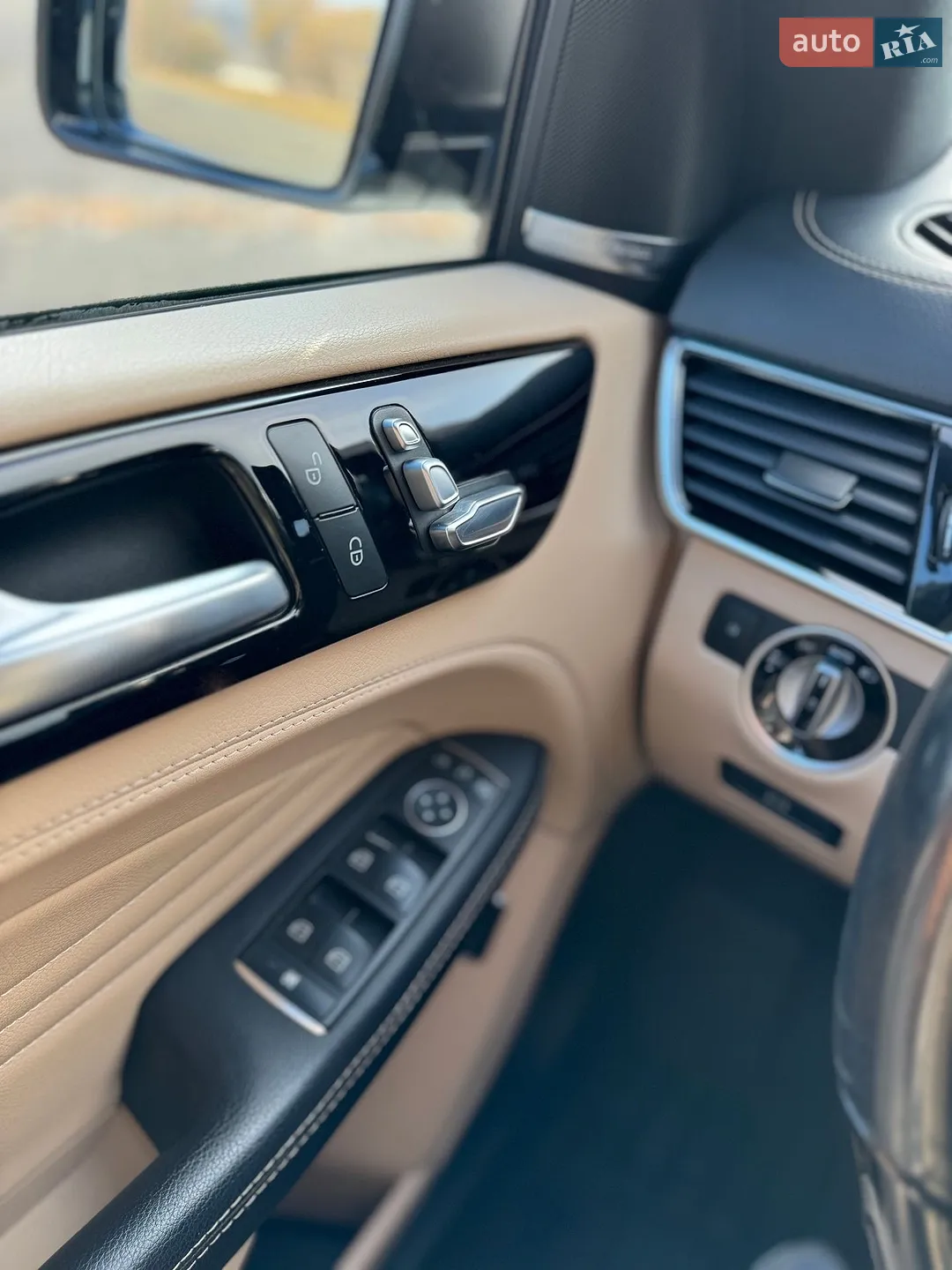 2016 Mercedes-Benz GLE - мініатюра 14