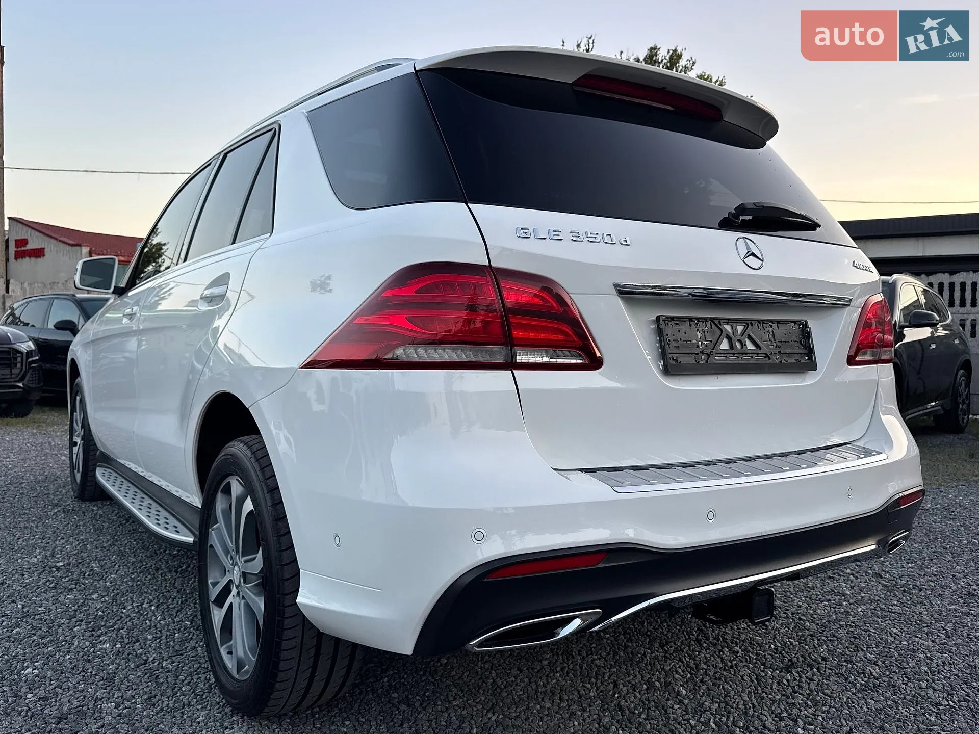2016 Mercedes-Benz GLE - мініатюра 46