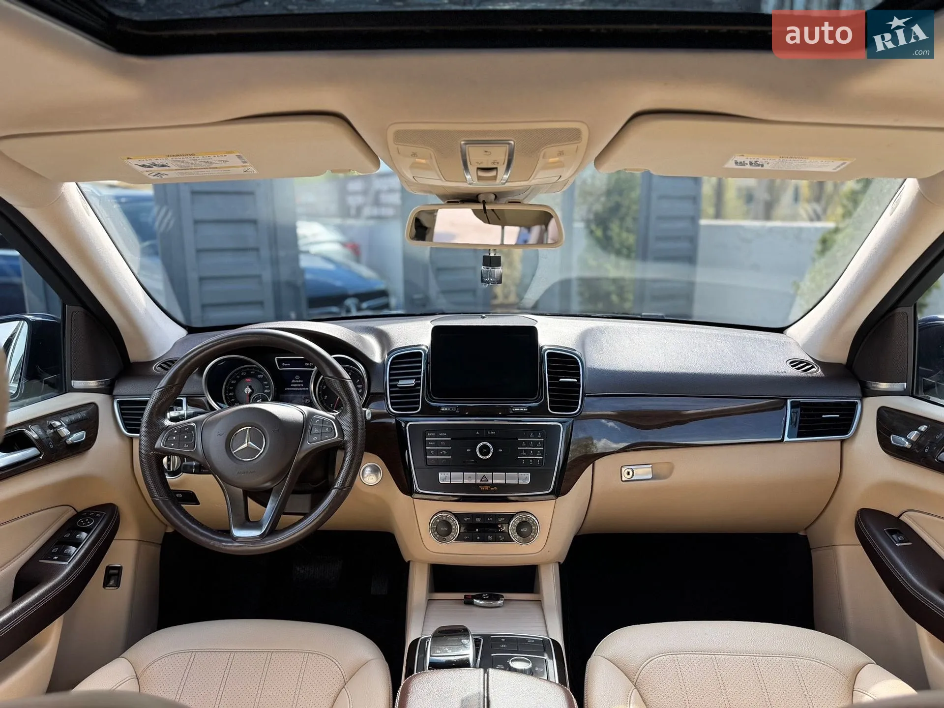 2016 Mercedes-Benz GLE - мініатюра 44