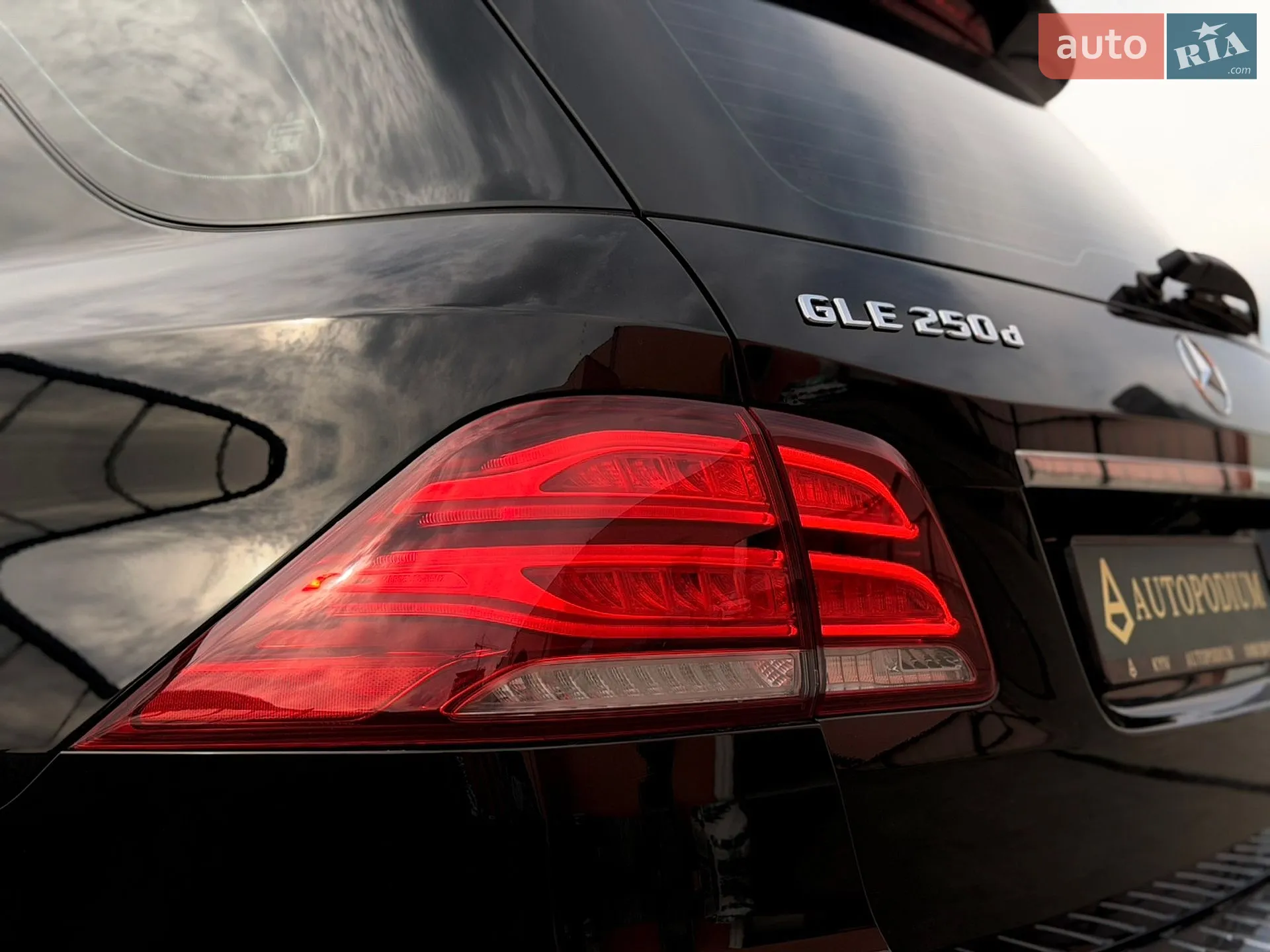 2018 Mercedes-Benz GLE - мініатюра 11