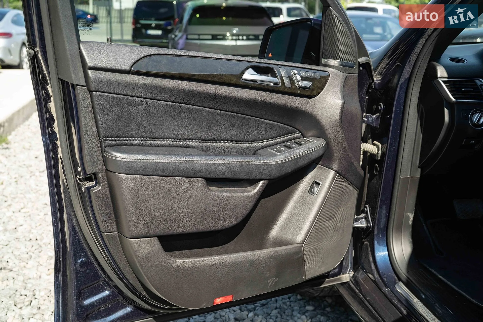 2016 Mercedes-Benz GLE - мініатюра 44