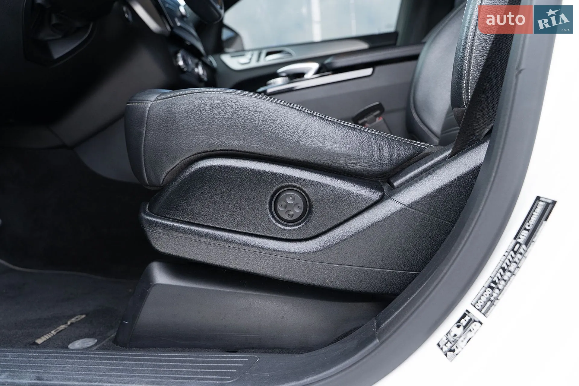 2016 Mercedes-Benz GLE - мініатюра 23