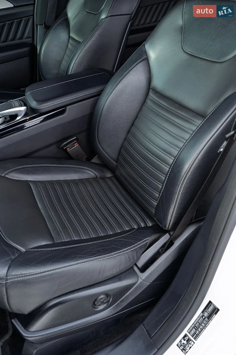 2016 Mercedes-Benz GLE - мініатюра 30
