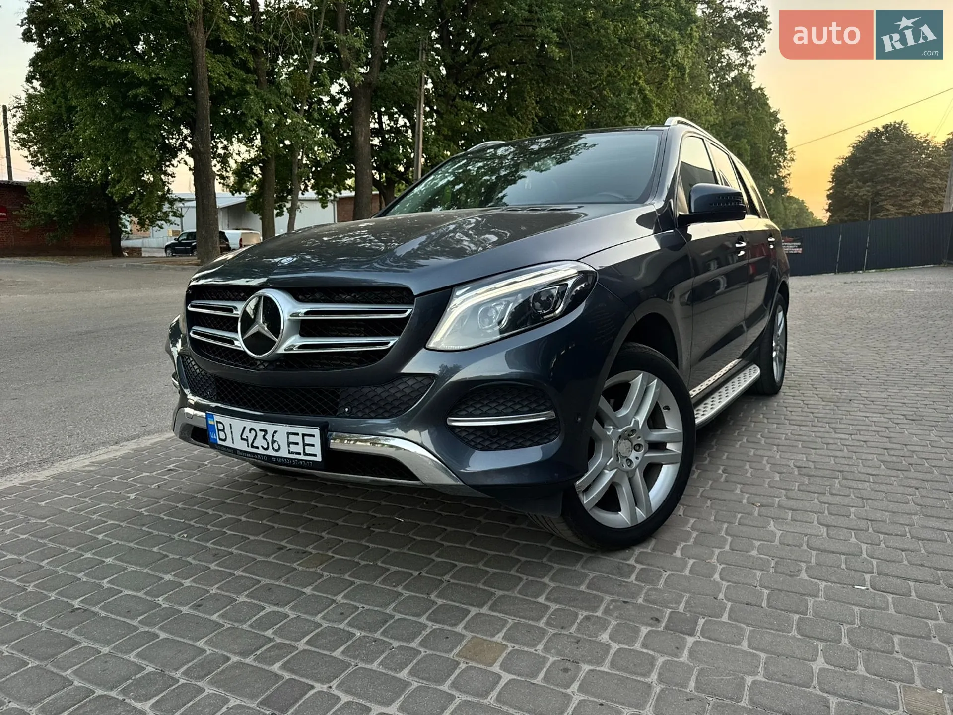 2016 Mercedes-Benz GLE - мініатюра 2