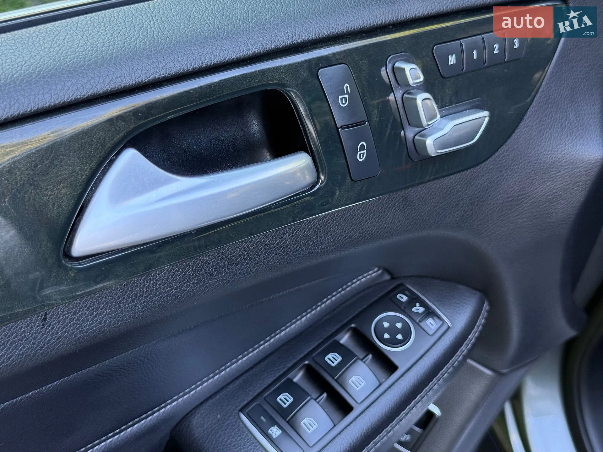2016 Mercedes-Benz GLE - мініатюра 13