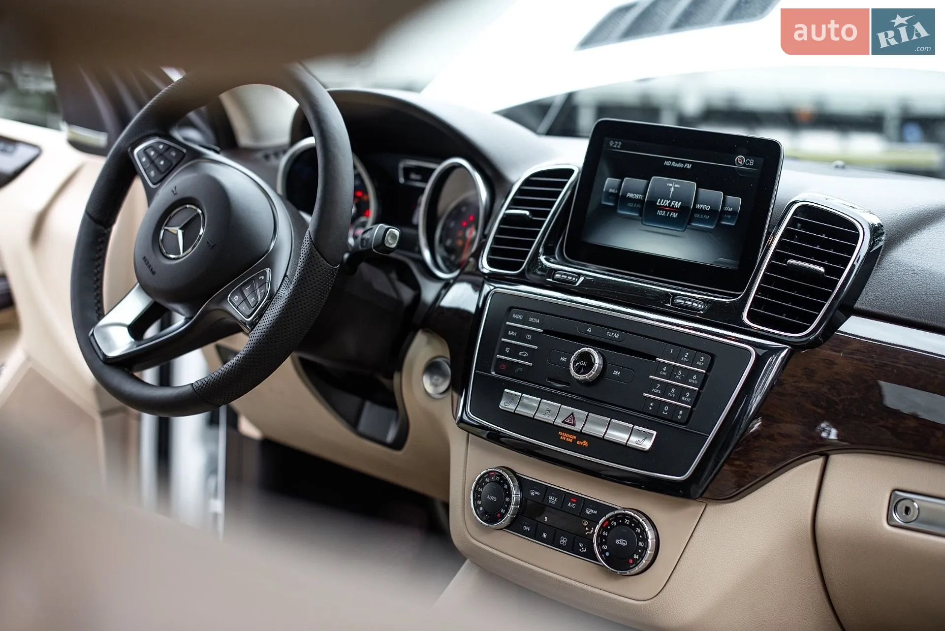 2017 Mercedes-Benz GLE - мініатюра 23