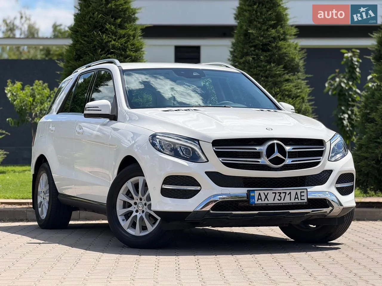 2016 Mercedes-Benz GLE - мініатюра 14