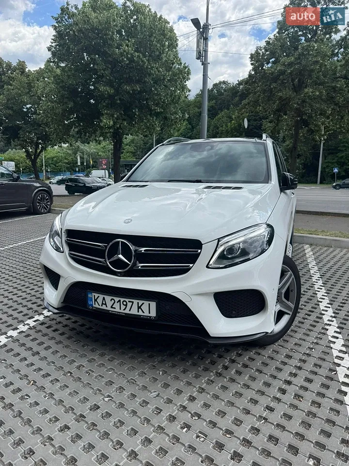 2016 Mercedes-Benz GLE - мініатюра 32