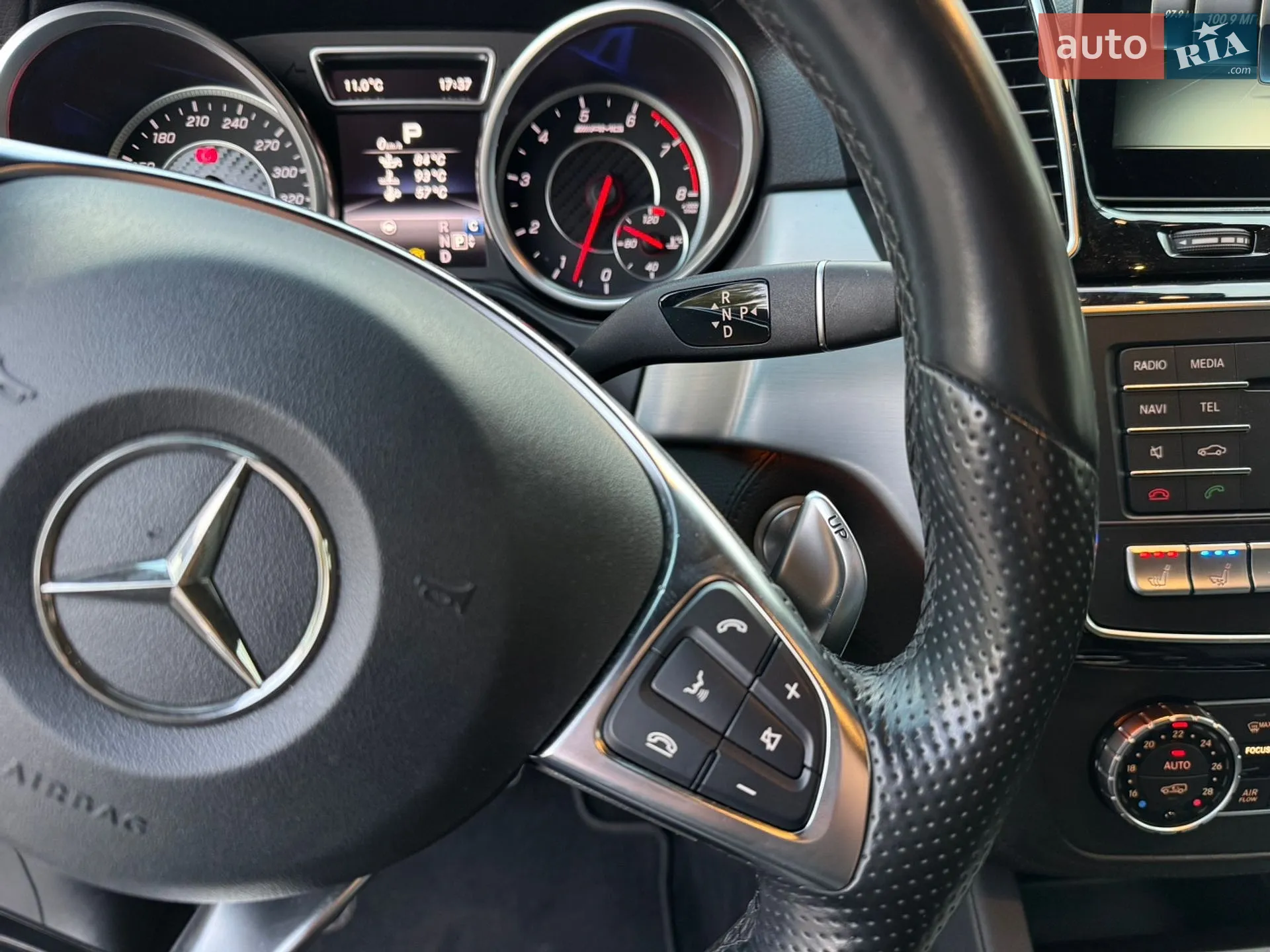 2016 Mercedes-Benz GLE - мініатюра 37