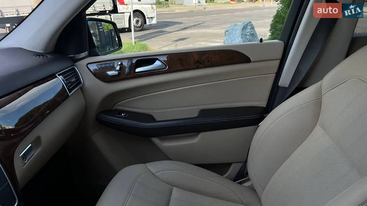 2016 Mercedes-Benz GLE - мініатюра 21