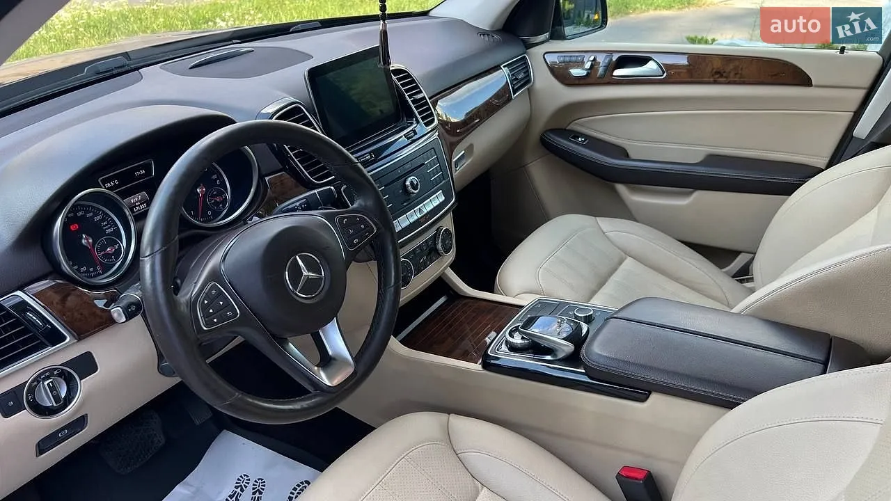 2016 Mercedes-Benz GLE - мініатюра 24