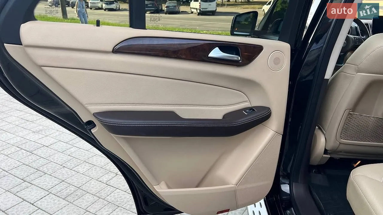 2016 Mercedes-Benz GLE - мініатюра 28