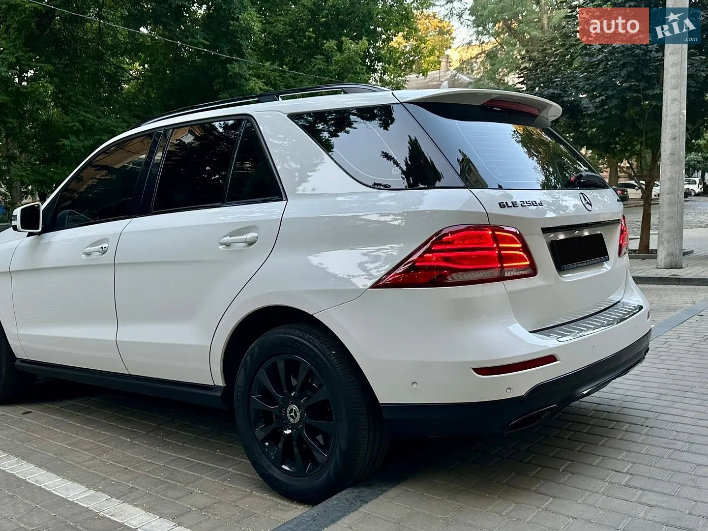 2017 Mercedes-Benz GLE - мініатюра 13