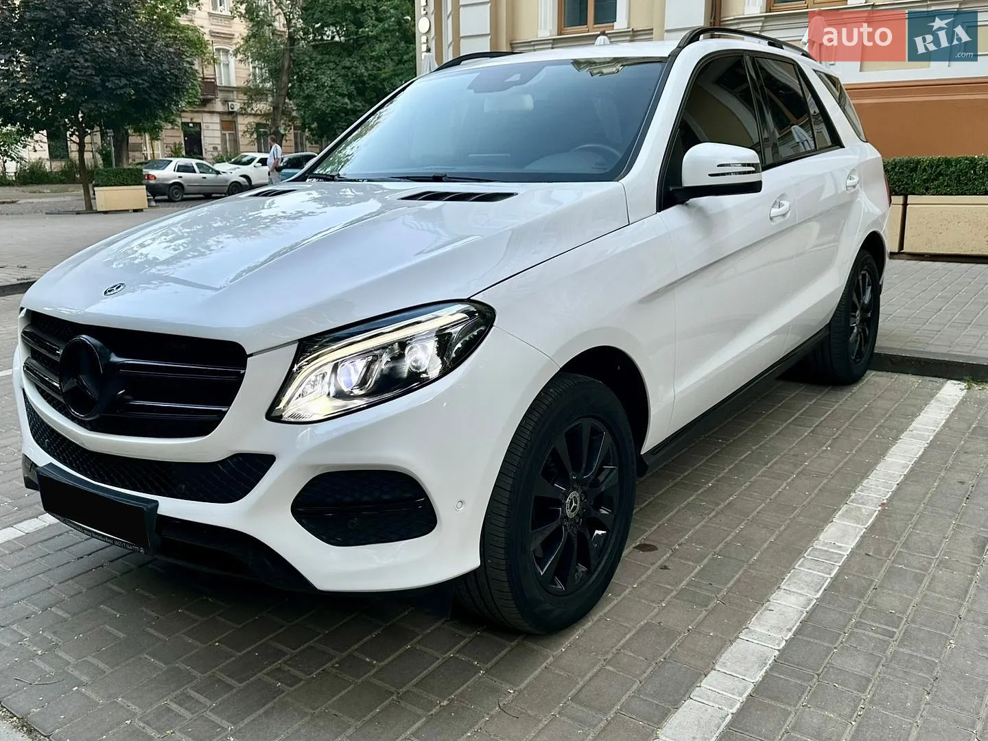 2017 Mercedes-Benz GLE - мініатюра 15