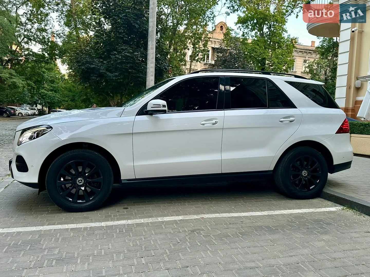 2017 Mercedes-Benz GLE - мініатюра 14
