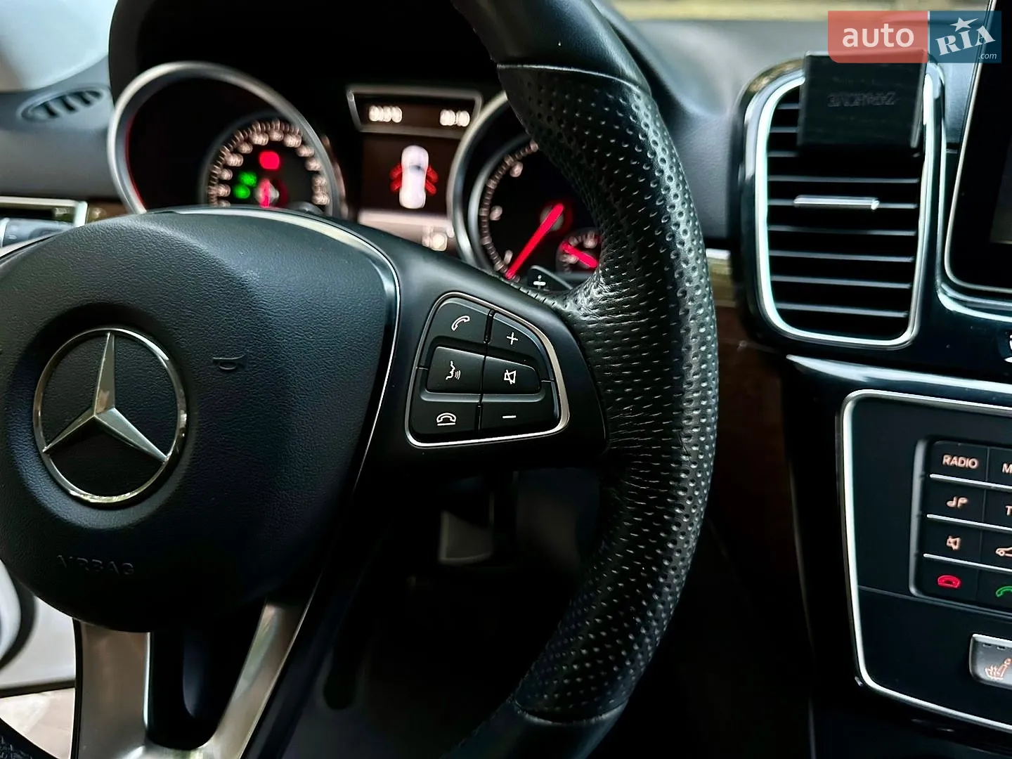 2017 Mercedes-Benz GLE - мініатюра 54