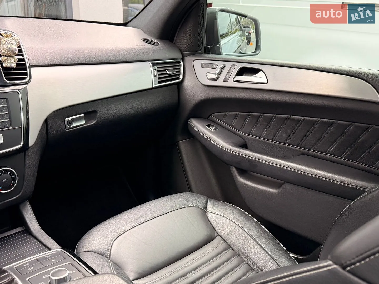 2016 Mercedes-Benz GLE - мініатюра 12