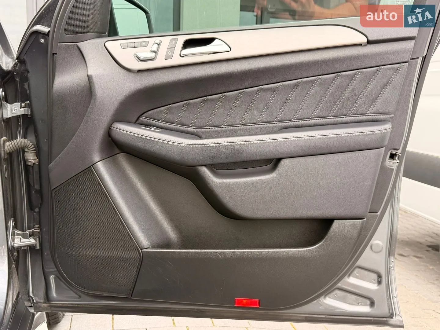 2016 Mercedes-Benz GLE - мініатюра 23