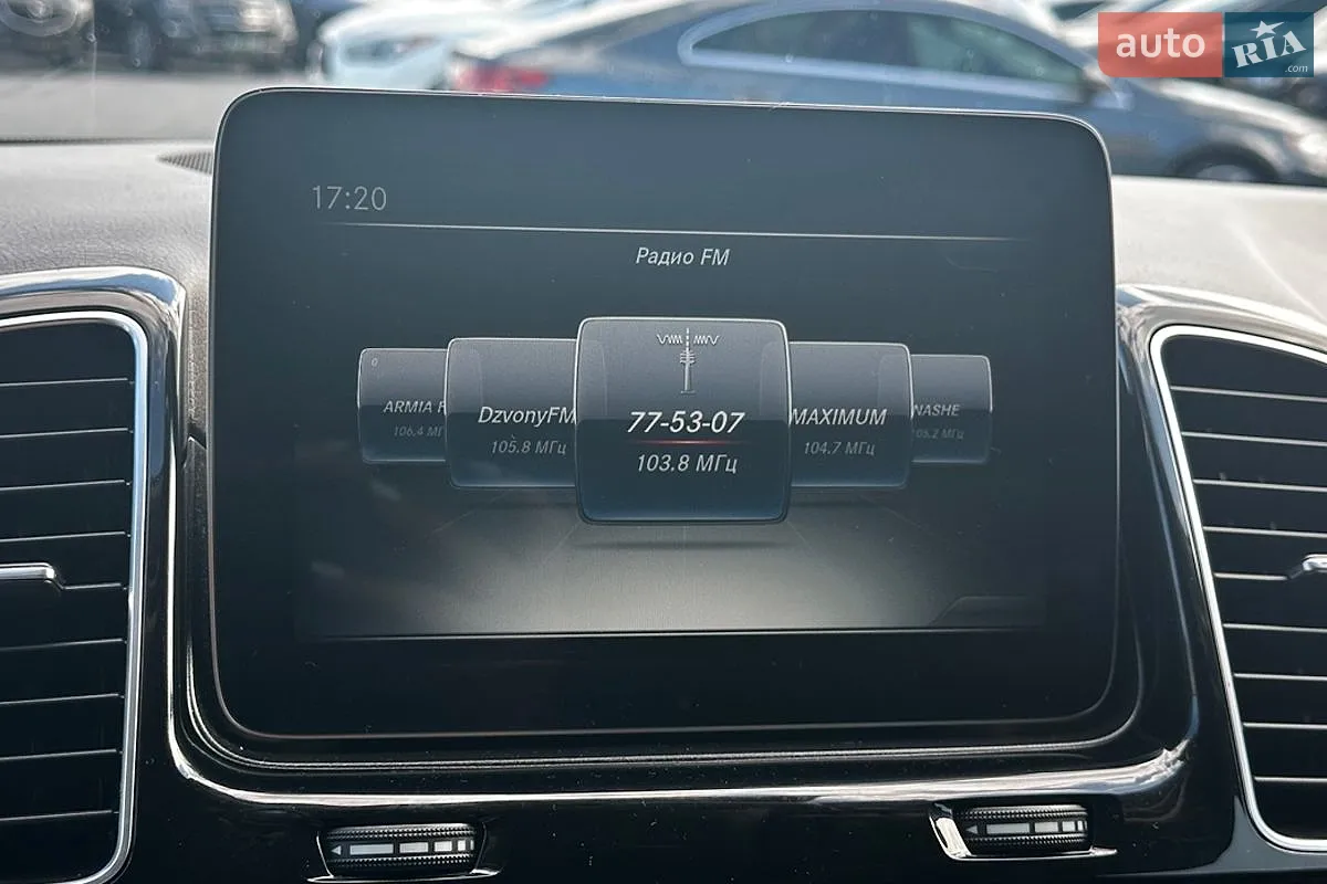 2016 Mercedes-Benz GLE - мініатюра 23