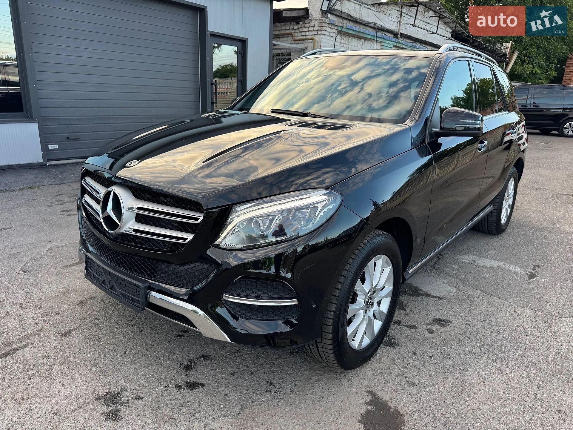 2018 Mercedes-Benz GLE - мініатюра 32