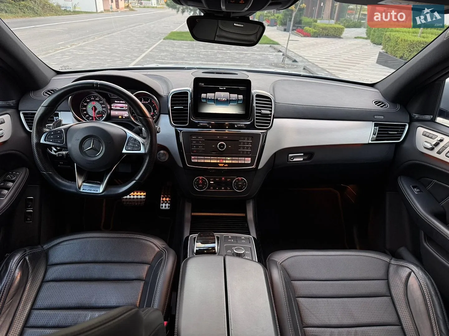 2016 Mercedes-Benz GLE - мініатюра 61