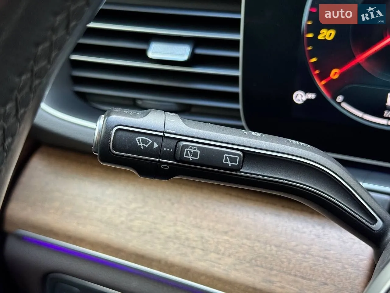 2019 Mercedes-Benz GLE - мініатюра 24