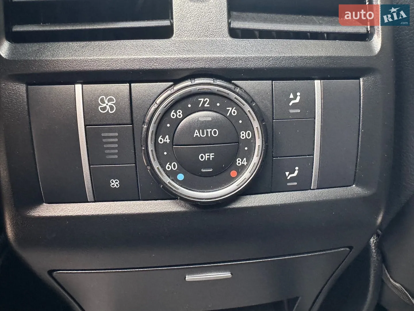2017 Mercedes-Benz GLE - мініатюра 50