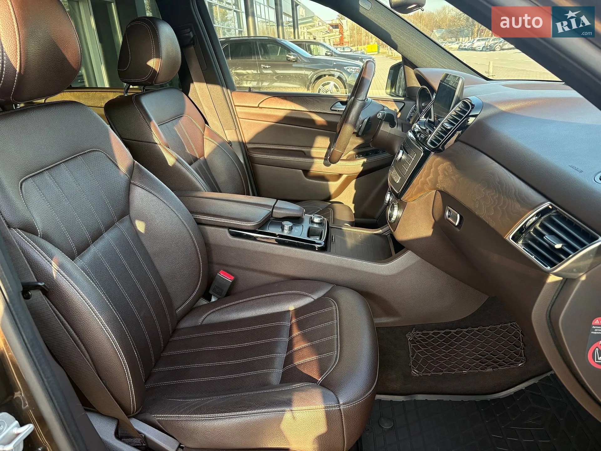 2016 Mercedes-Benz GLE - мініатюра 22
