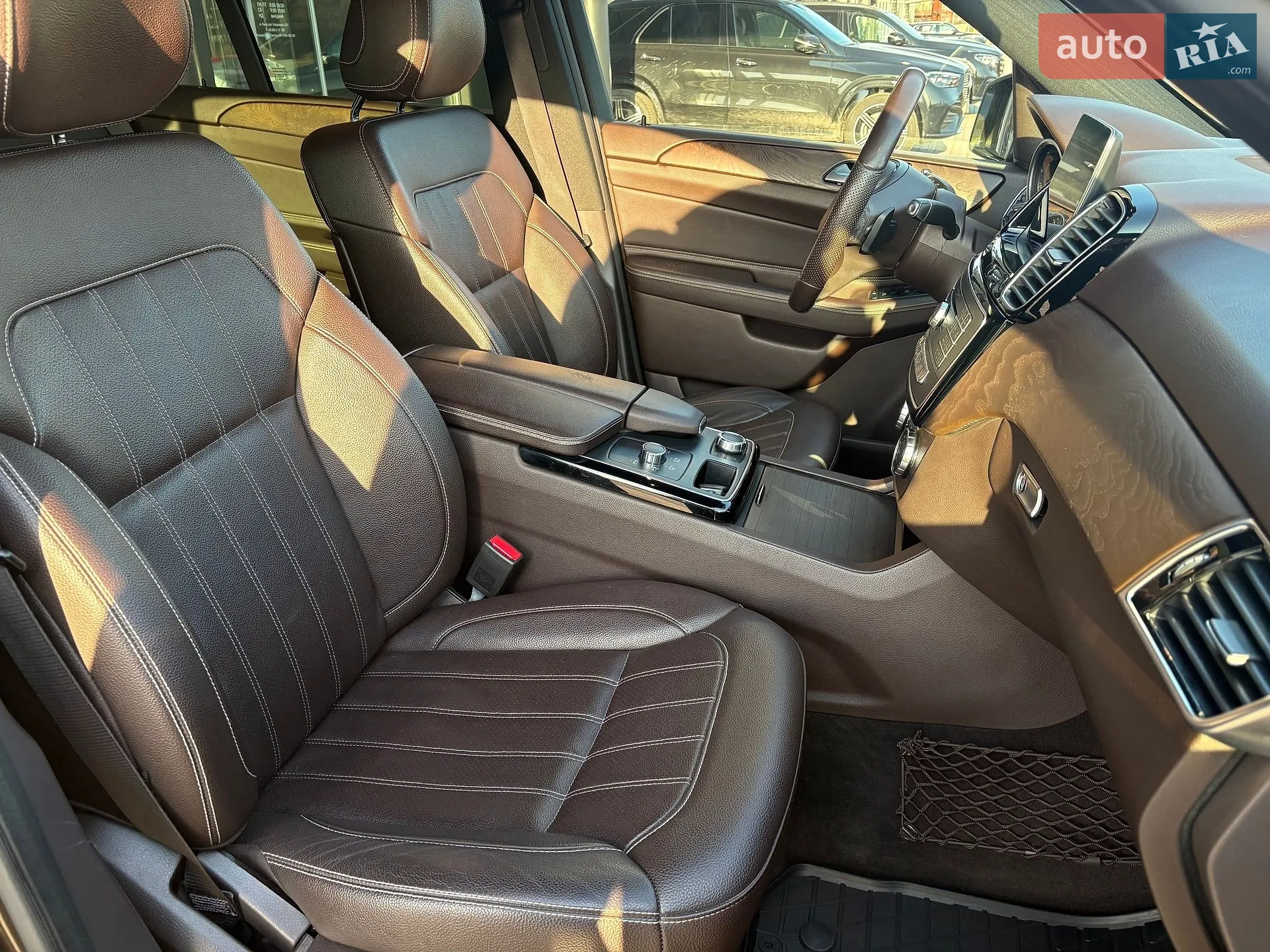 2016 Mercedes-Benz GLE - мініатюра 24