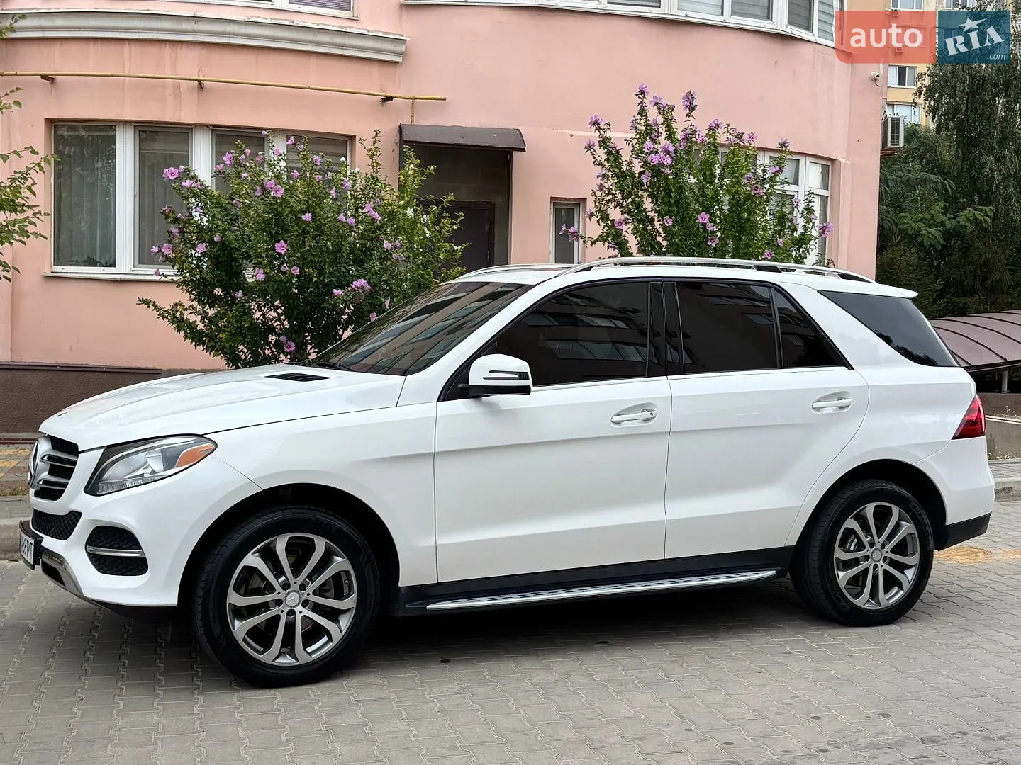 2016 Mercedes-Benz GLE - мініатюра 2