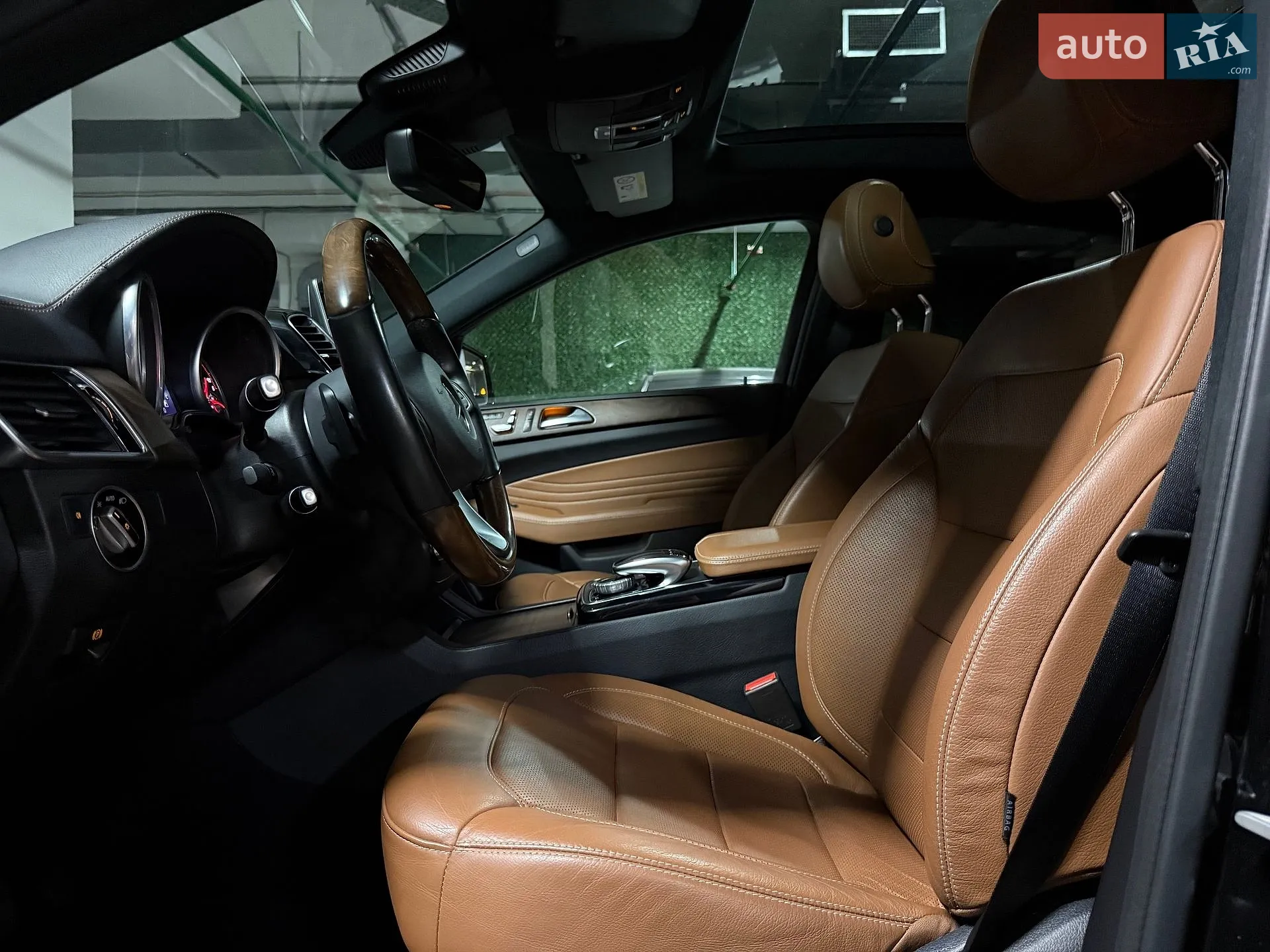 2017 Mercedes-Benz GLE - мініатюра 28