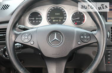 Внедорожник / Кроссовер Mercedes-Benz GLK-Class 2010 в 