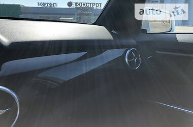 Позашляховик / Кросовер Mercedes-Benz GLK-Class 2013 в 
