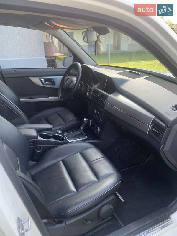 Позашляховик / Кросовер Mercedes-Benz GLK-Class 2010 в Чернівцях