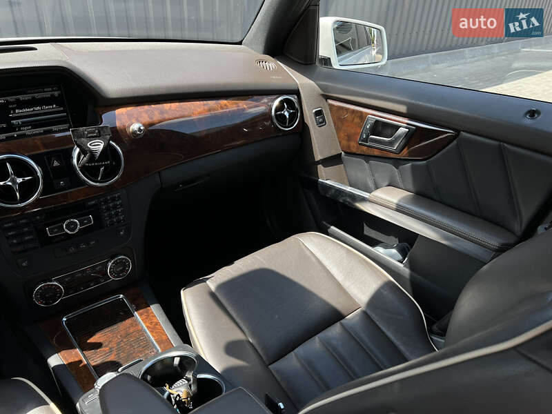 Позашляховик / Кросовер Mercedes-Benz GLK-Class 2012 в Кременчуці