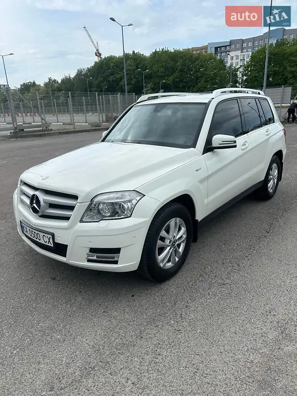 Mercedes-Benz GLK-Class 2011