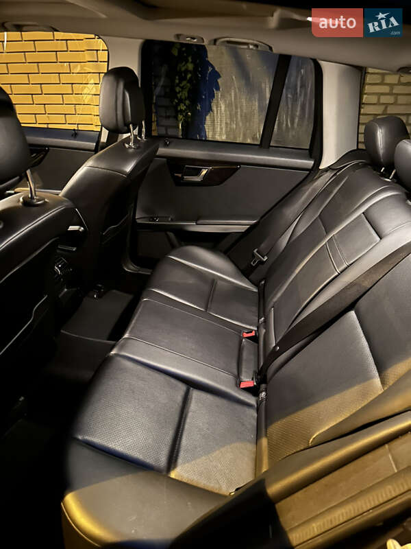 Внедорожник / Кроссовер Mercedes-Benz GLK-Class 2013 в Киеве фото 5 Внедорожник / Кроссовер Mercedes-Benz GLK-Class 2013 в Киеве