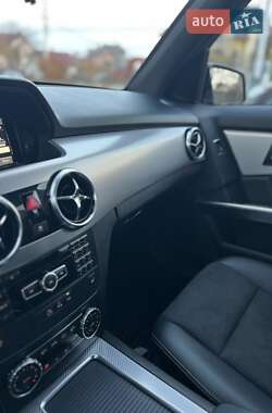 Позашляховик / Кросовер Mercedes-Benz GLK-Class 2013 в 