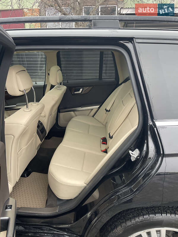 Внедорожник / Кроссовер Mercedes-Benz GLK-Class 2015 в Ивано-Франковске фото 8 Внедорожник / Кроссовер Mercedes-Benz GLK-Class 2015 в Ивано-Франковске