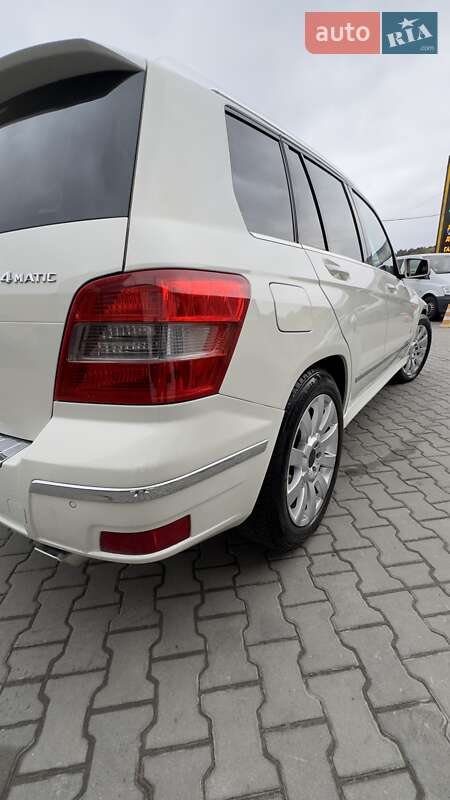 Позашляховик / Кросовер Mercedes-Benz GLK-Class 2011 в Чернівцях