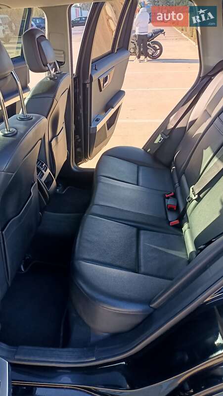 Внедорожник / Кроссовер Mercedes-Benz GLK-Class 2014 в Киеве