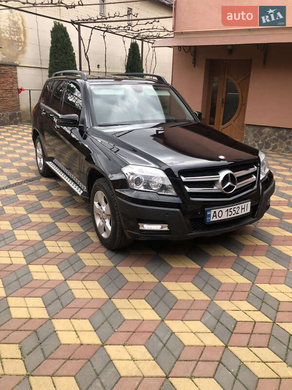 Позашляховик / Кросовер Mercedes-Benz GLK-Class 2011 в 