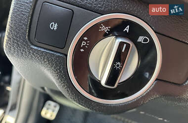 Внедорожник / Кроссовер Mercedes-Benz GLK-Class 2010 в 