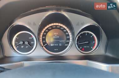 Позашляховик / Кросовер Mercedes-Benz GLK-Class 2011 в 