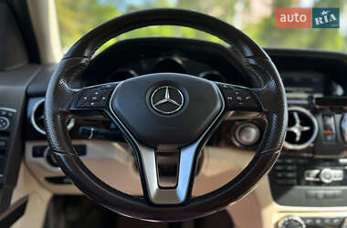 Позашляховик / Кросовер Mercedes-Benz GLK-Class 2015 в 