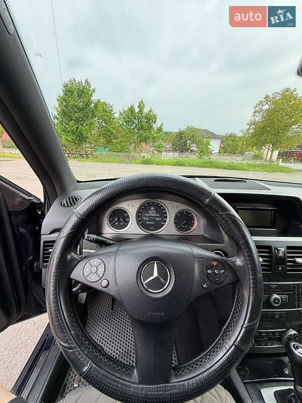 Внедорожник / Кроссовер Mercedes-Benz GLK-Class 2010 в Коломые