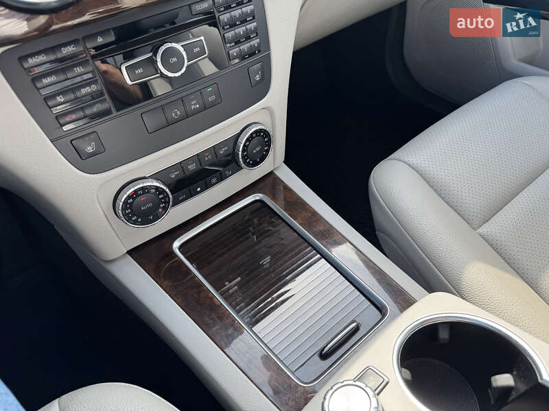Позашляховик / Кросовер Mercedes-Benz GLK-Class 2014 в Києві