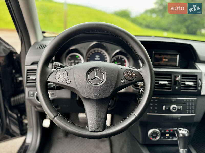 Позашляховик / Кросовер Mercedes-Benz GLK-Class 2011 в Києві
